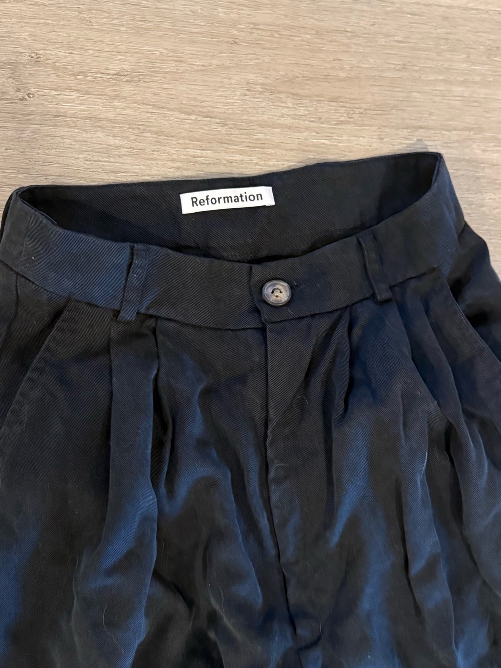 Reformation Black Pleated trousers